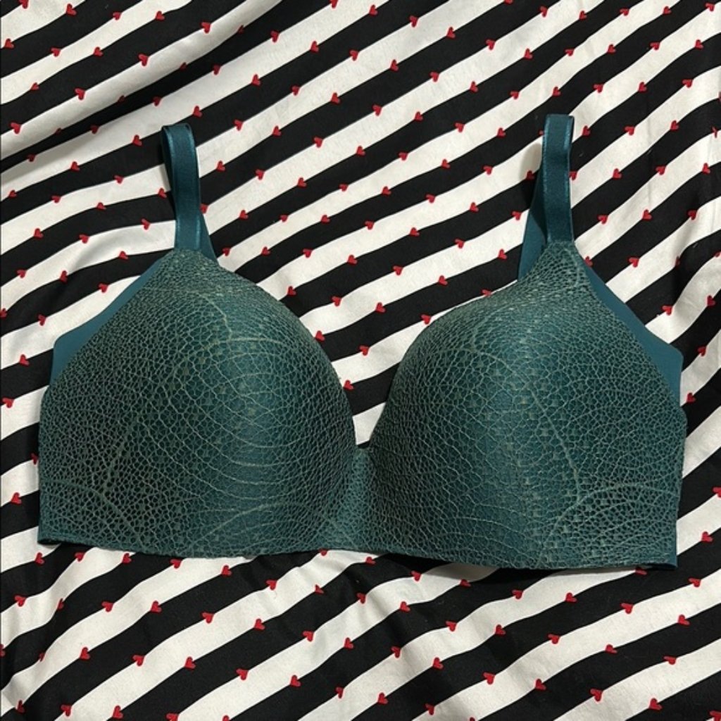 Knix Elegant Textured Wireless Bra